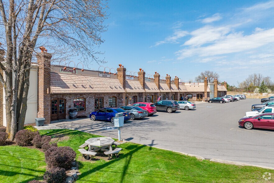 More Photos Of 5781 Bridge St, East Syracuse Freestanding For Lease