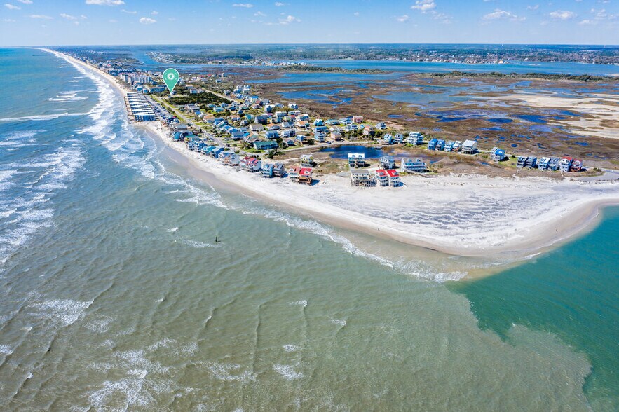 More Photos Of 2181 New River Inlet Rd, North Topsail Beach Convenience Store For Sale