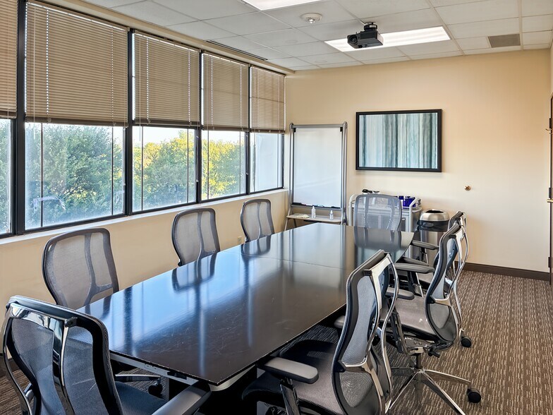 More Photos Of 221 1st Ave W, Seattle Coworking Space