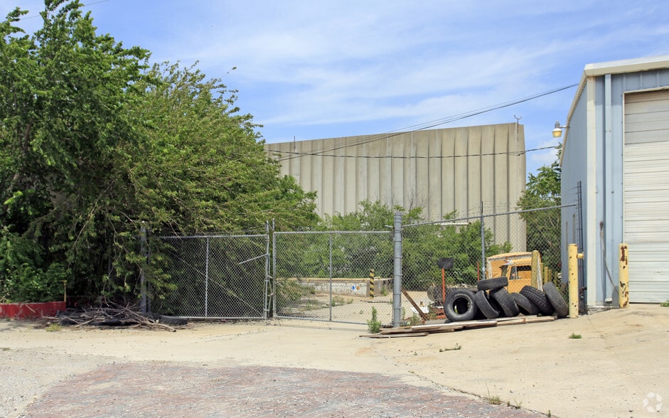 More Photos Of , Oklahoma City Unknown For Sale