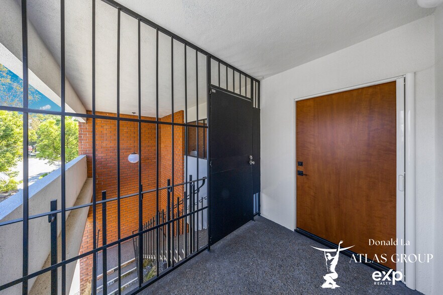 More Photos Of 910 San Pasqual St, Pasadena Office For Sale