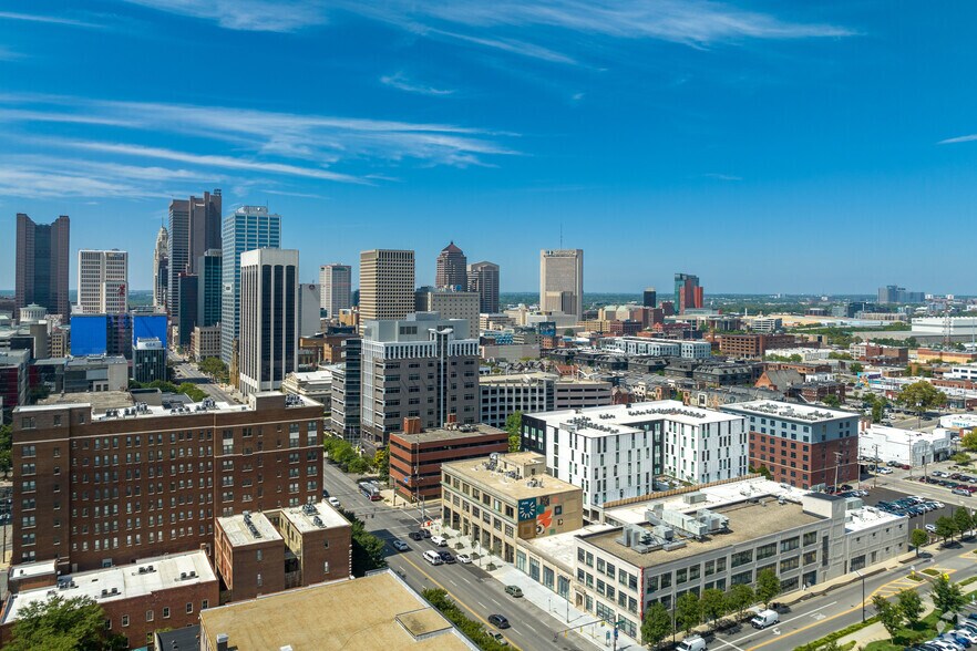 More Photos Of 366 E Broad St, Columbus Apartments For Lease