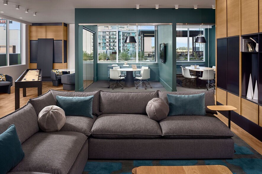 More Photos Of 702 Broadway, San Diego Apartments For Lease