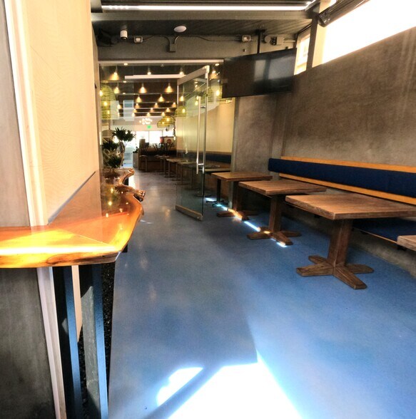 More Photos Of 72 62nd Pl, Long Beach Restaurant For Sale