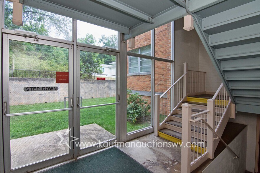 More Photos Of 100 Bluestone Rd, Mount Hope Research And Development For Sale
