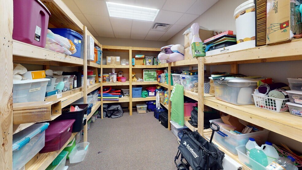 More Photos Of 1170 E Pershing Rd, Decatur Office For Sale