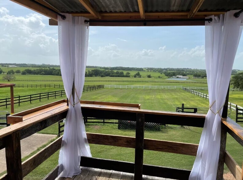 More Photos Of 1281 Post Oak Point Rd, New Ulm Hospitality For Sale