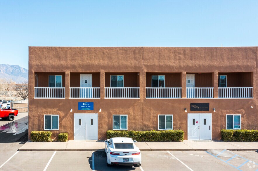 More Photos Of 6010 Midway Park Blvd NE, Albuquerque Service For Sale