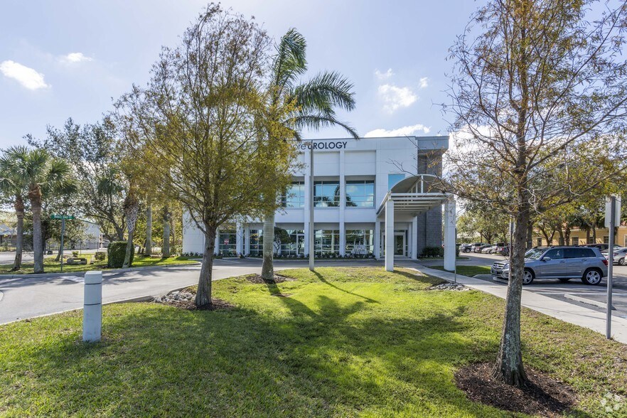 More Photos Of 28930 Trails Edge Blvd, Bonita Springs Medical For Lease