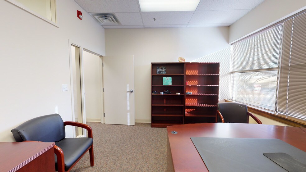 More Photos Of 150 Kendall Point Dr, Oswego Manufacturing For Lease