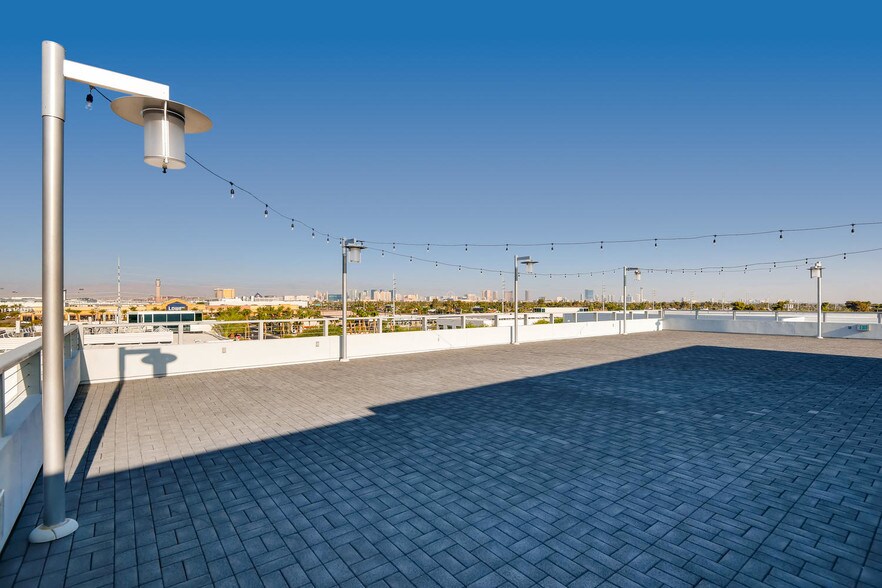 More Photos Of 5810 S Eastern Ave, Las Vegas Office For Sale