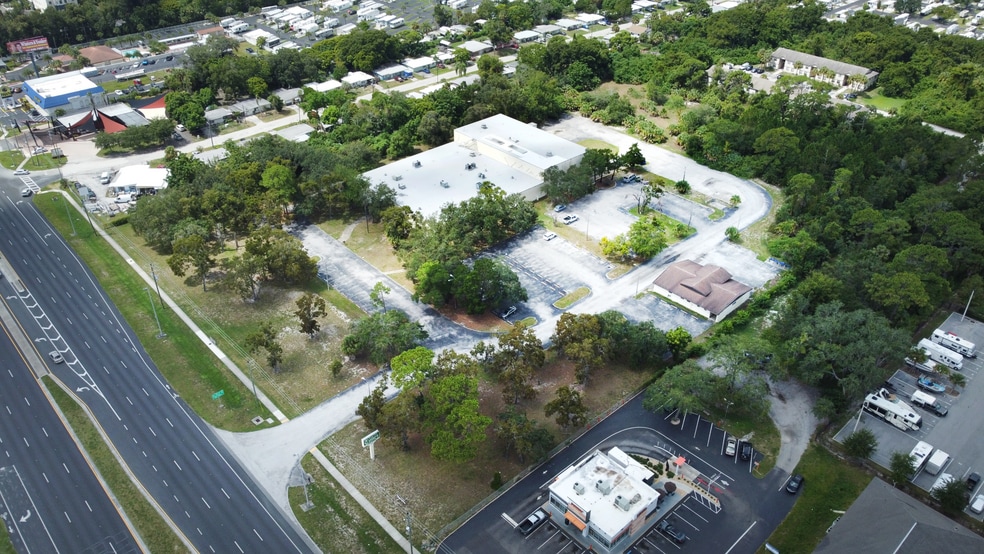 Primary Photo Of 11321 US Highway 19, Port Richey Flex For Sale