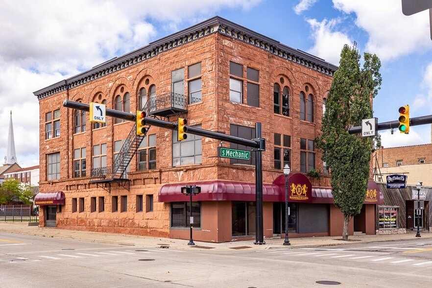 Primary Photo Of 100 W Washington Ave, Jackson Medical For Sale