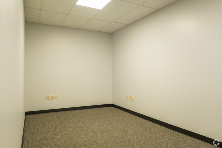 More Photos Of 12440 Firestone Blvd, Norwalk Unknown For Lease