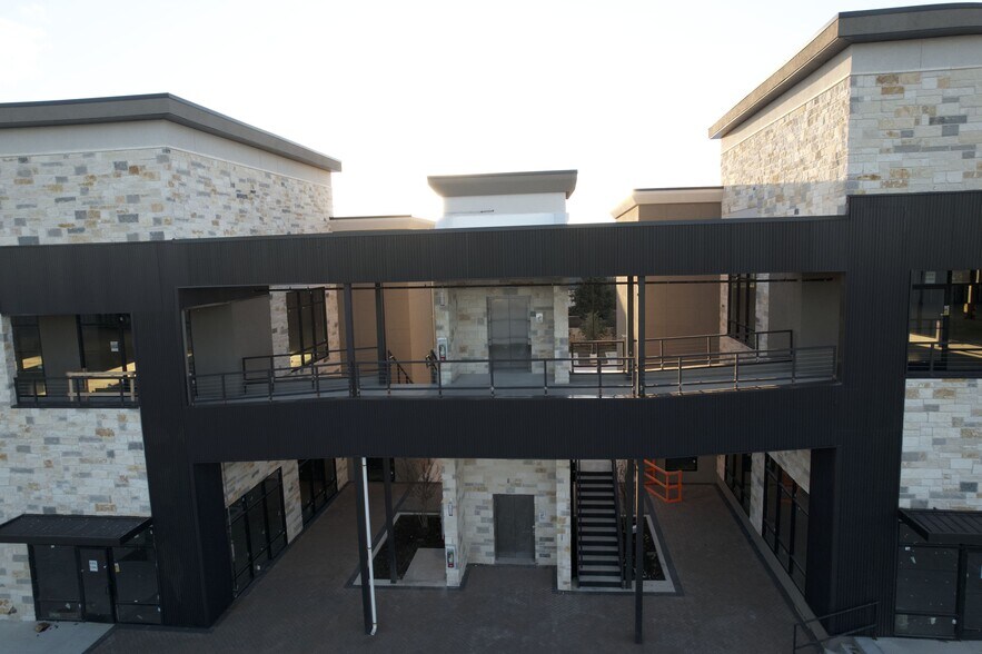 More Photos Of 15301 Ronald Reagan Blvd, Leander Office For Lease