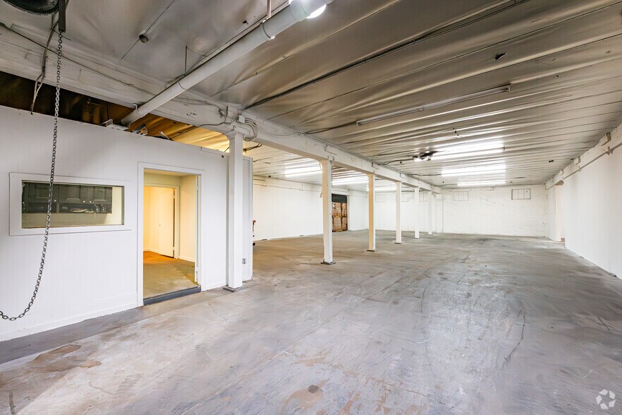 More Photos Of 110 N Third Ave, Upland Warehouse For Lease