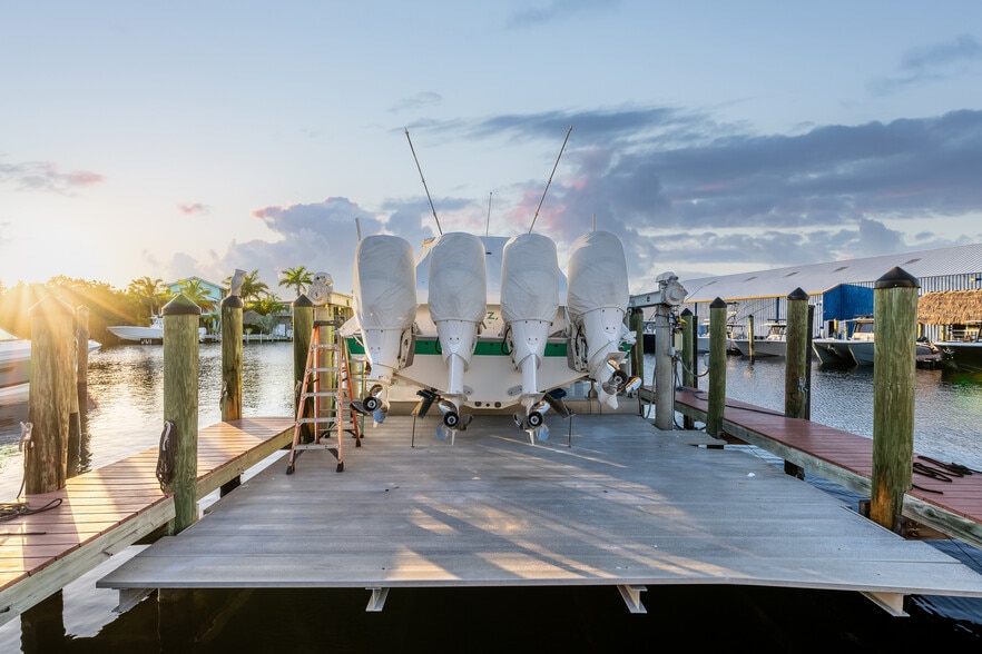 More Photos Of 90400 Overseas Hwy, Tavernier Marina For Sale