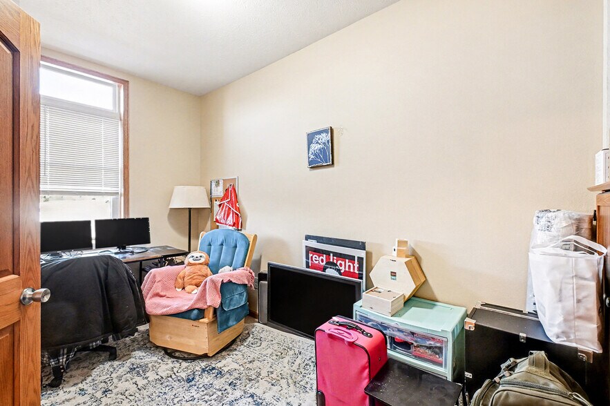 More Photos Of 418 E Coolbaugh St, Red Oak Storefront Retail Residential For Sale