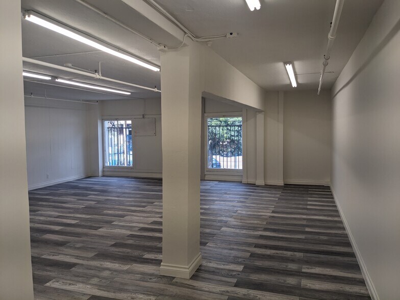 Primary Photo Of 1801 S Hill St, Los Angeles Warehouse For Lease