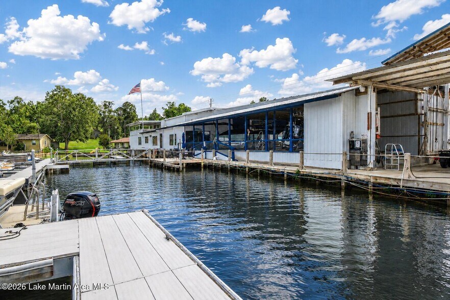 More Photos Of 7361 AL-49 Hwy, Dadeville Marina For Sale