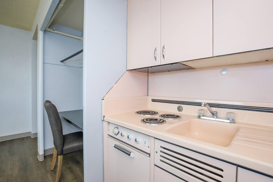 More Photos Of 320 N 22nd St, Omaha Apartments For Sale