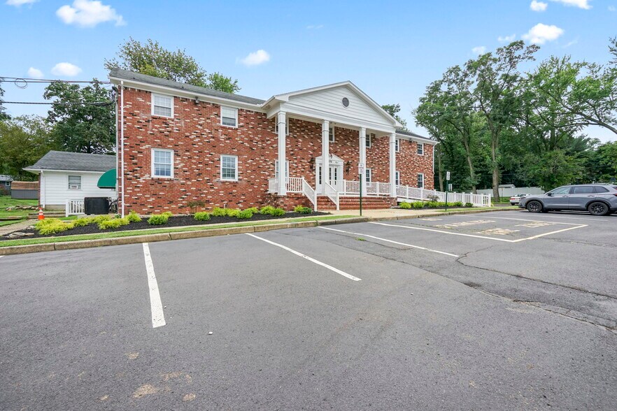 More Photos Of 470 State Route 79, Morganville Medical For Lease