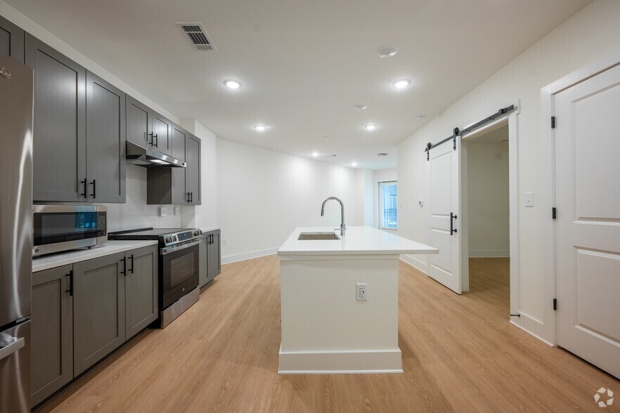 More Photos Of 3311 Hood Ave, Chamblee Apartments For Lease