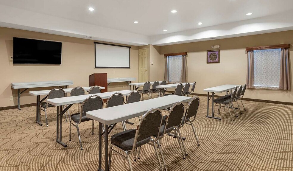 More Photos Of 320 Highway 146 N, Texas City Hotel For Sale