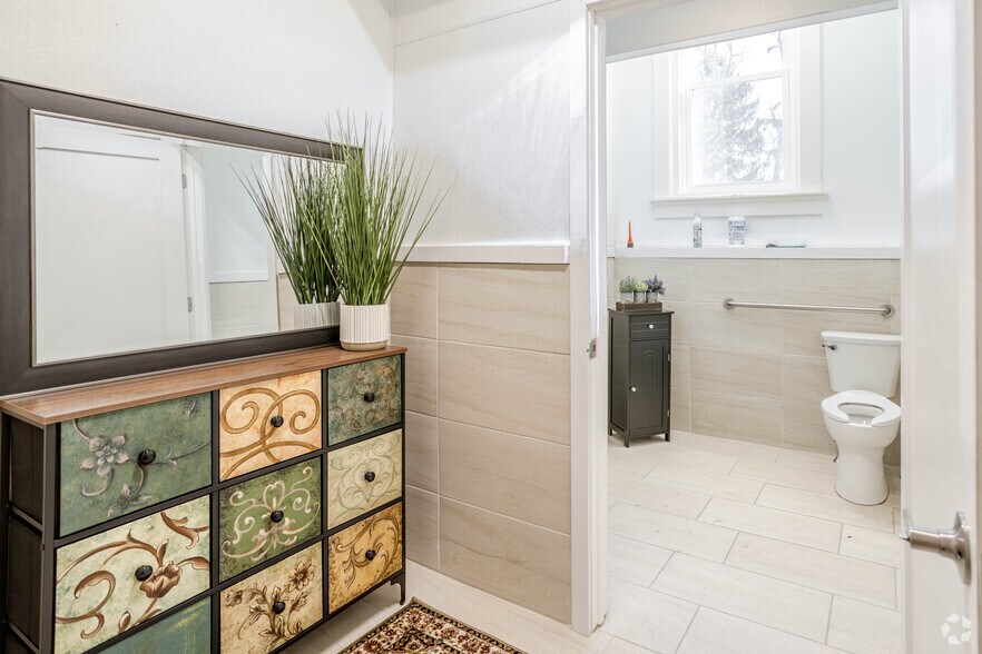 More Photos Of 1667 E Landis Ave, Vineland Unknown For Lease