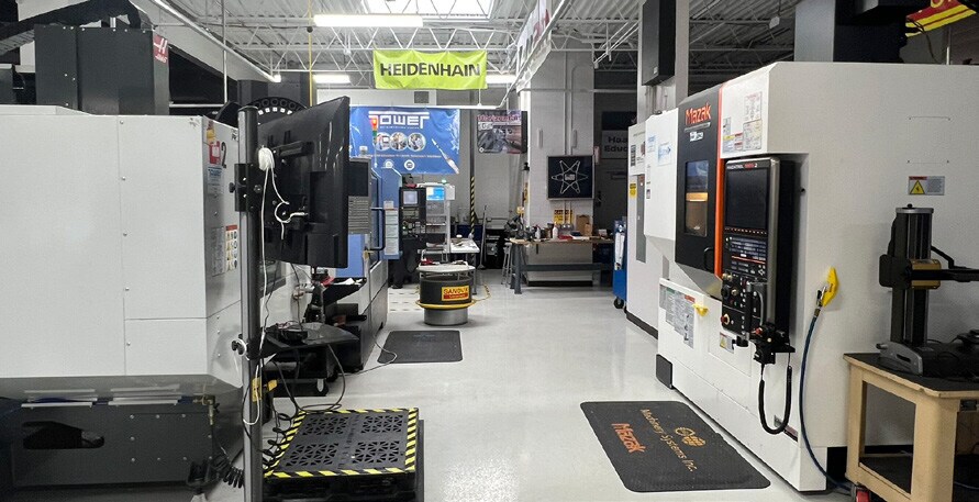 More Photos Of 1651 Wilkening Ct, Schaumburg Flex For Sale