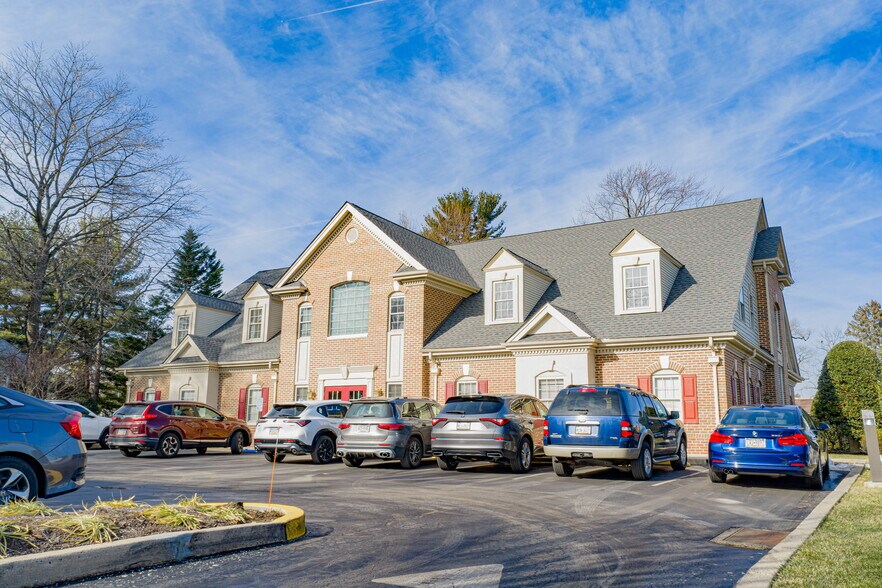 Primary Photo Of 601 Williamsburg Dr, Broomall Medical For Sale