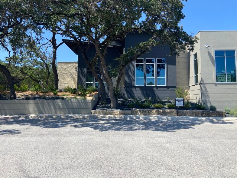More Photos Of 23119 W Interstate 10, San Antonio Medical For Sale