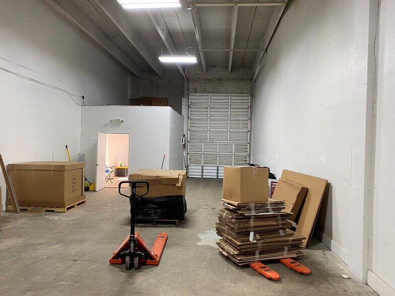 More Photos Of 1905 NW 32nd St, Pompano Beach Warehouse For Lease