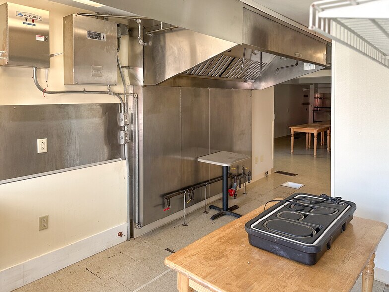 More Photos Of 31 Central Square, Troy Storefront Retail Residential For Lease