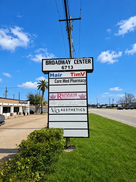 More Photos Of 6713 Broadway, Pearland Unknown For Lease