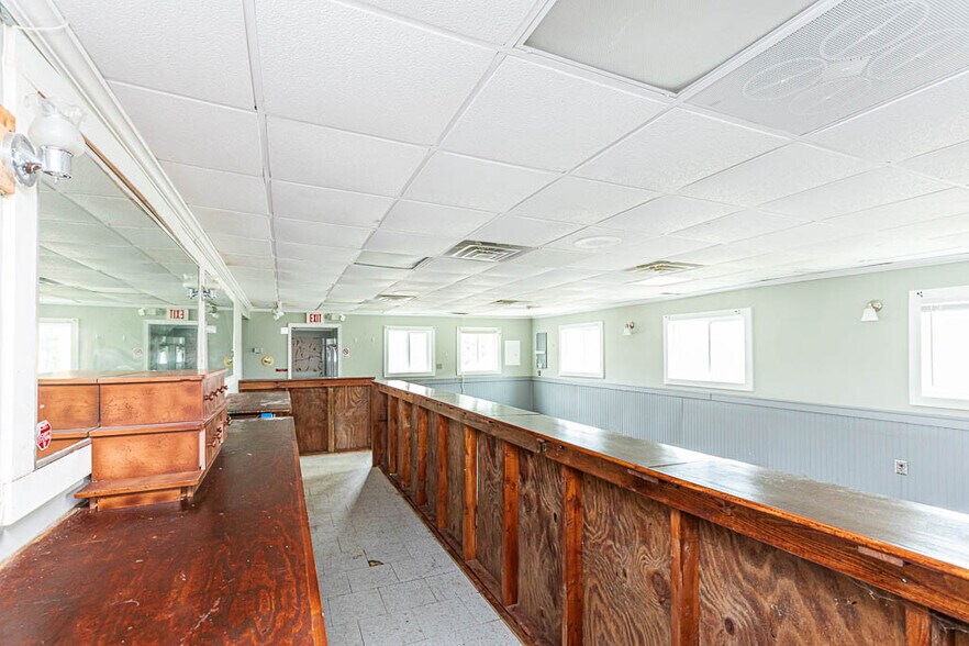 More Photos Of 19379 Beaver Dam Rd, Beaverdam Restaurant For Sale