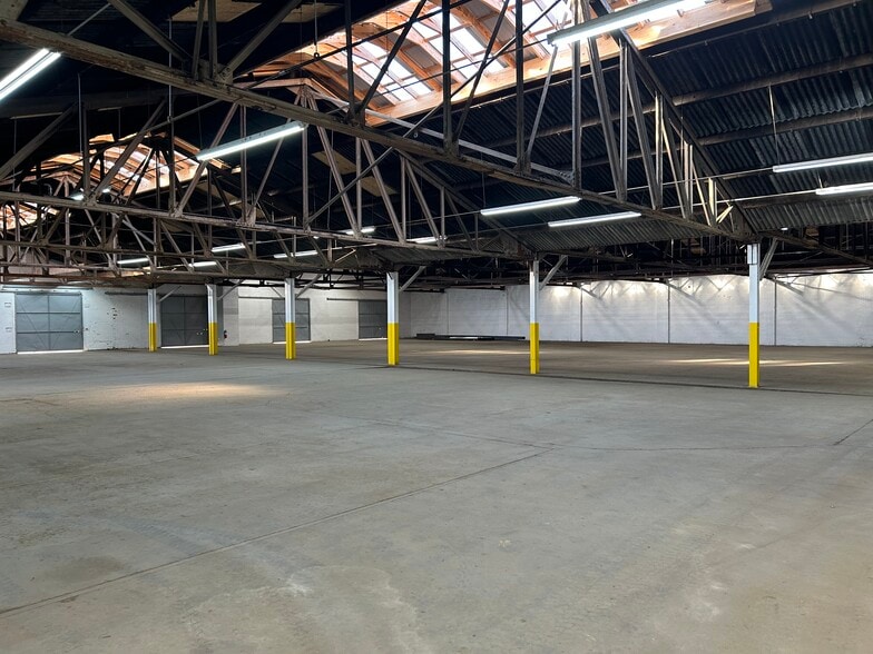 More Photos Of 517 Eastanallee Ave, Athens Industrial For Lease
