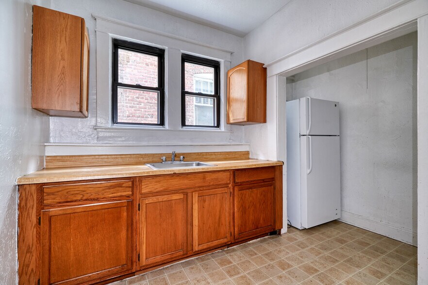 More Photos Of 2107-2111 Park Ave, Baltimore Apartments For Sale