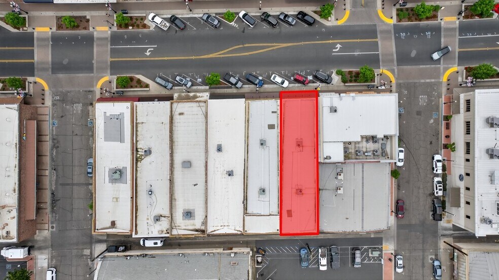 More Photos Of 122-126 N Main St, Porterville Freestanding For Lease