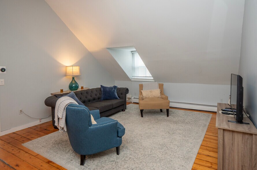 More Photos Of , Newport Multifamily For Sale