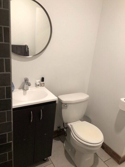 More Photos Of 12 W Taylor St, Reno General Retail For Sale