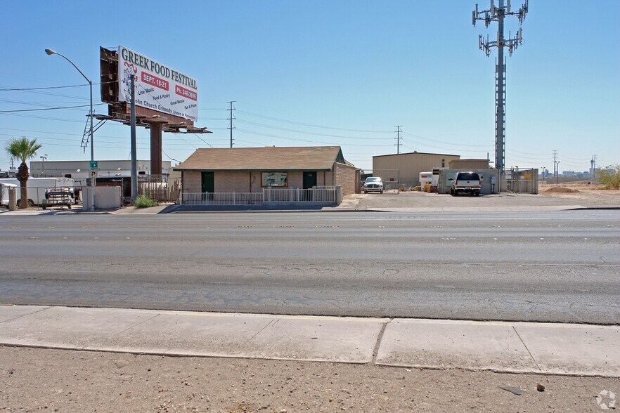 More Photos Of 807 E Cheyenne Ave, North Las Vegas Land For Lease