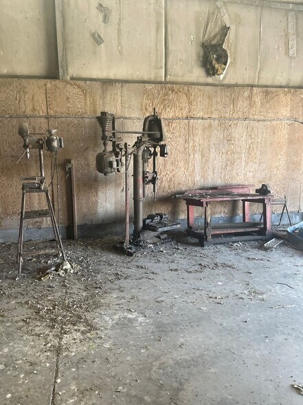 More Photos Of 1000 Washington St E, Vale Warehouse For Sale