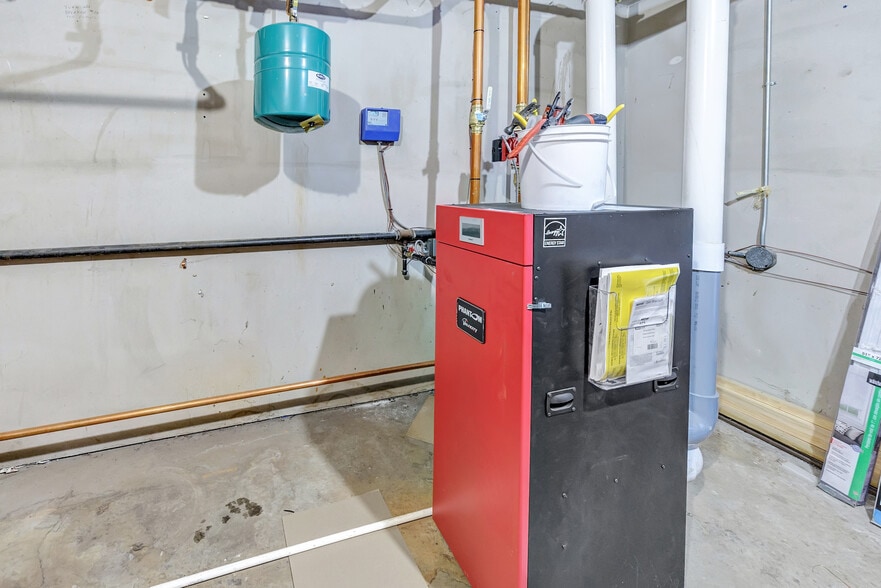 More Photos Of 836 Vine Ave, Oshkosh Apartments For Sale