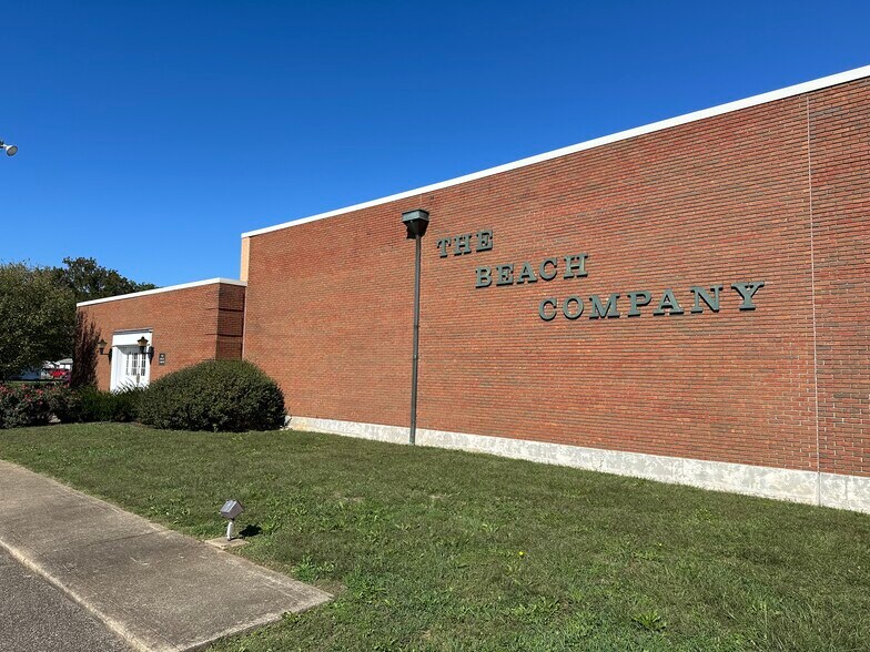 More Photos Of 240 Browns Ln, Coshocton Distribution For Sale