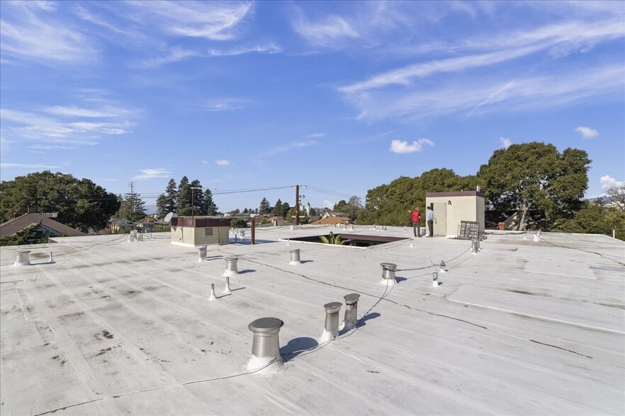 More Photos Of 2231-2233 Grant St, Berkeley Apartments For Sale