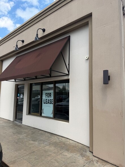 Primary Photo Of 56 E Glenwood Ave, Smyrna Storefront For Lease