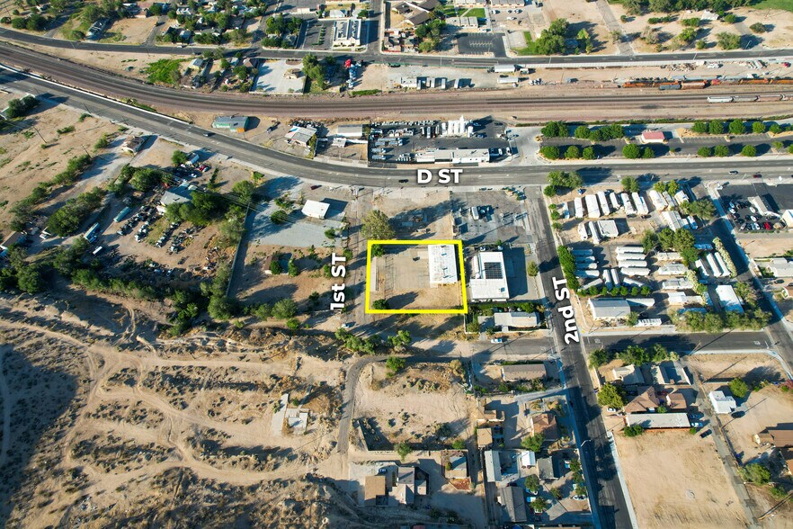 More Photos Of 15691 1st St, Victorville Warehouse For Lease
