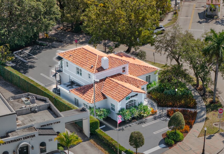Primary Photo Of 5801 Biscayne Blvd, Miami Office For Lease