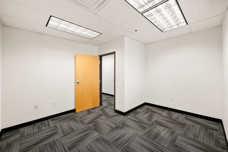 More Photos Of 1770 W Sequoia Vista Cir, Salt Lake City Light Manufacturing For Lease